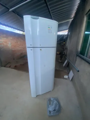 Geladeira Electrolux Defrost/Frost Free