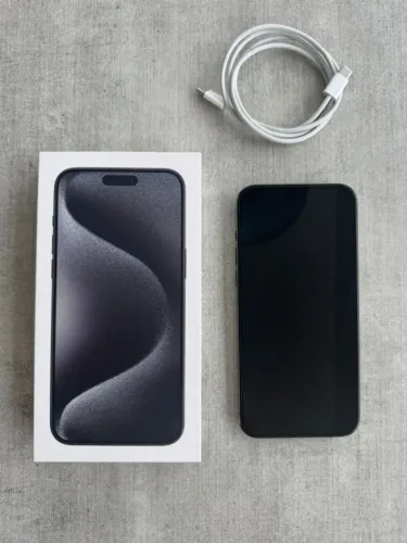 iPhone 15 Pro Max 256GB Preto (eSim) com carregador ? Excelente Estado