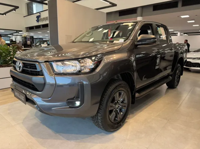 Toyota Hilux CD SR 4X4 2.8 TDI Diesel Aut. 2026