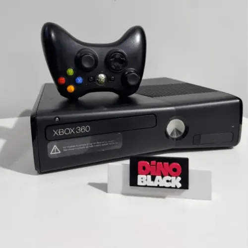 Xbox 360 Slim 500GB Desbloqueado + 2 Controles + Jogos