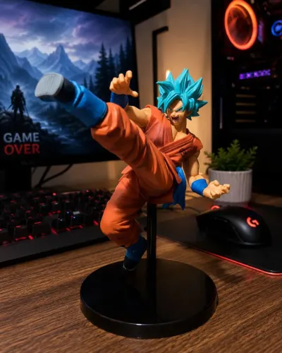 Action Figure Goku Super Saiyajin Blue Dragon Ball com Base - Colecionável