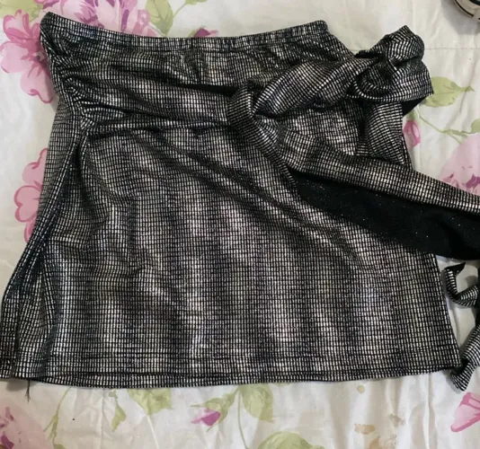 Saia com amarração lateral