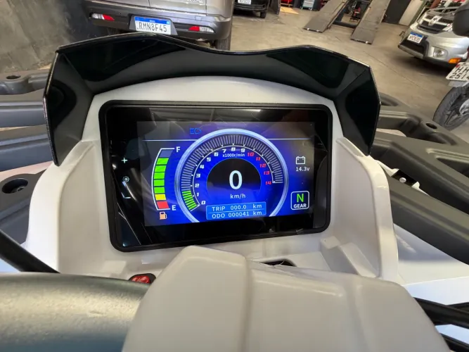 Vendo quadriciclo ATTACK 200 cc 