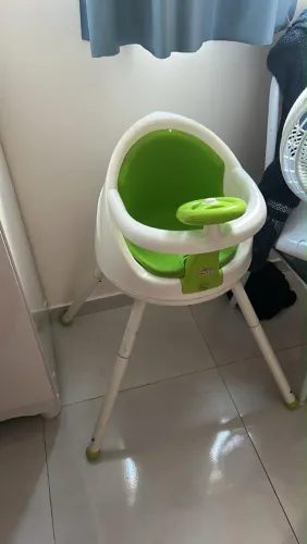Cadeirinha de alimentação
