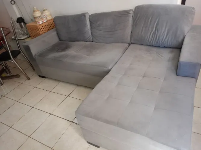 Sofá três lugar