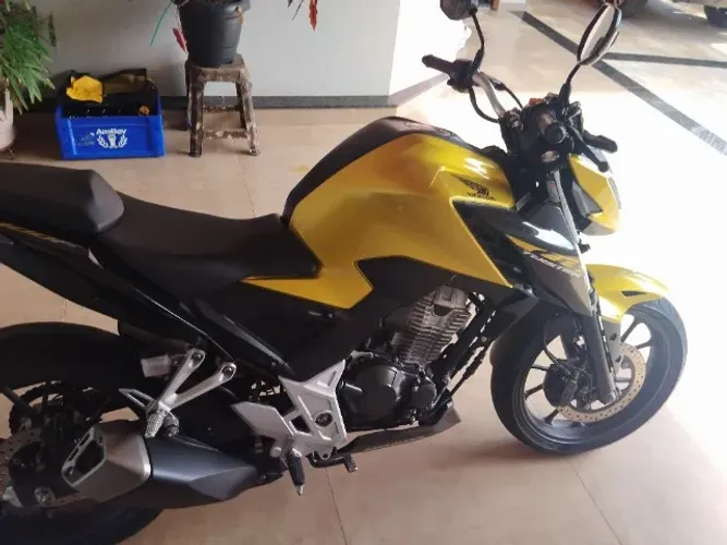 Honda CB300 Twister ABS