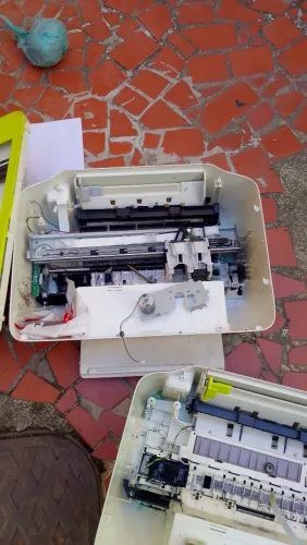 3 Impressora hp 2136 e 2676 as três pó 150 reais