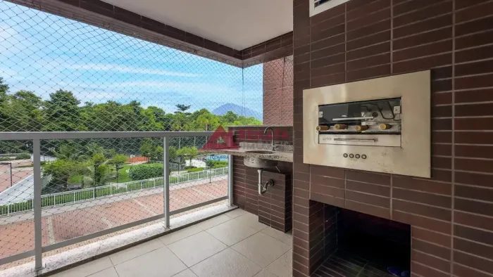 Apartamento à venda com 2 quartos na Barra da Tijuca/RJ