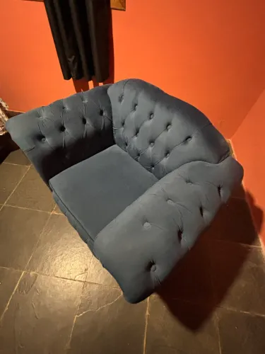 Poltrona linda suede nova