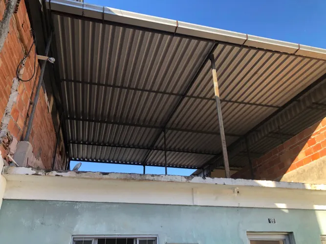 Vendo casa Condomínio Bianca no Parque Fluminense, em Duque de Caxias.