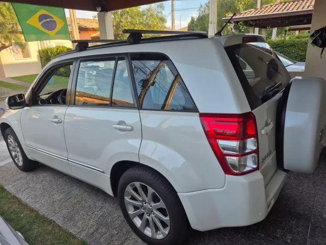 Suzuki Grand Vitara 2.0 16V 4x2/4x4 5P Aut. 2014