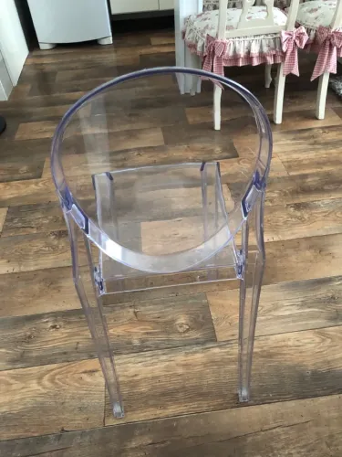 Cadeira ghost