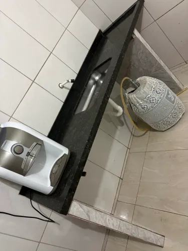 Vendo pedra mármore pia medindo 1,60 com pia inclusa!