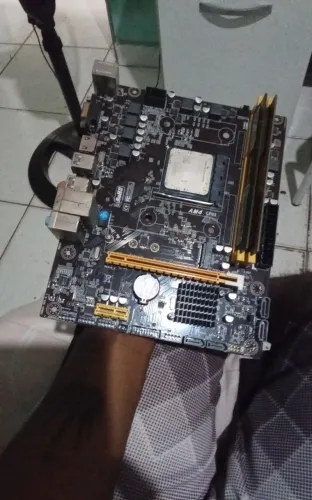 Kit AMD com 16 de ram ddr4