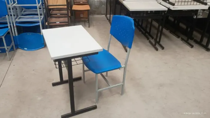 Conjunto Escolar Adulto 