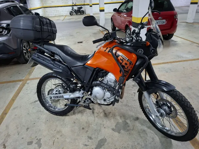 Yamaha XTZ 250 Ténéré 2014 - Revisada, Manual e Chave Reserva - 72 Mil Km