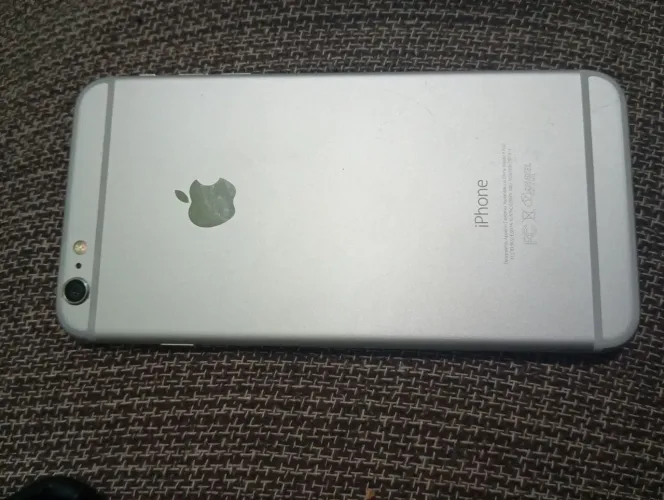 Vendo iPhone 6 plus para retirada de peças.