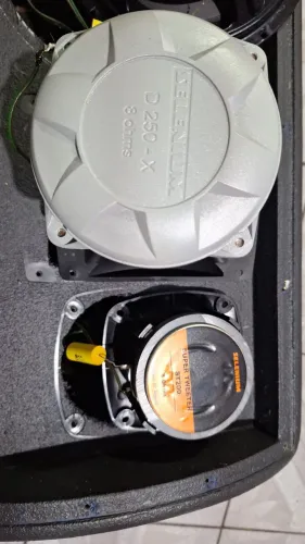 Corneta d250x e uma twiter, vendo ou troco  por processador ou módulo 400x4