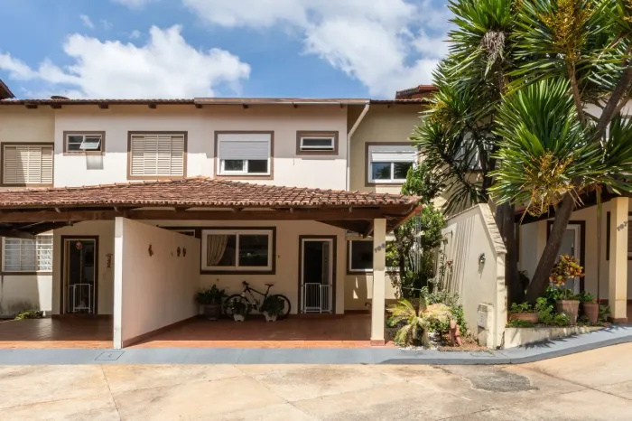 Sobrado em Condomínio 140,00m² 04 Quartos Suíte Residencial Antares Jardim América Goiânia