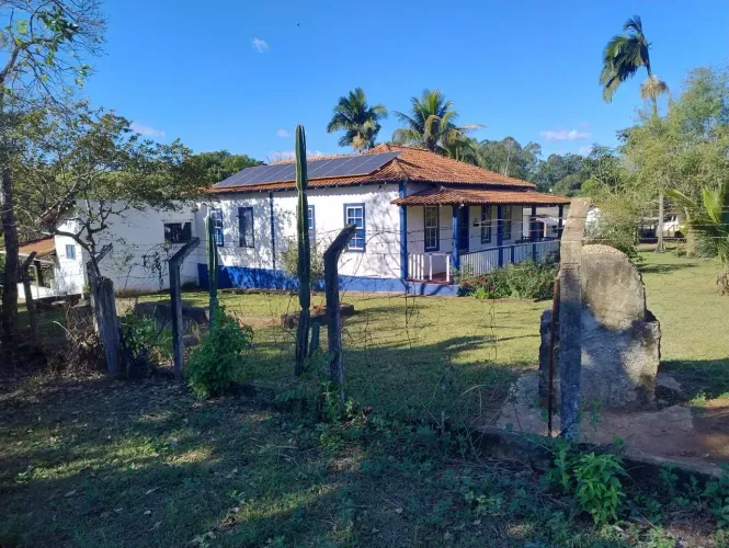Isitiuo em são sebastião do paraiso 5 alqueires 2.500.000.00 ( alf )
