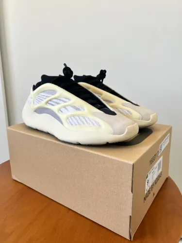 Adidas Yeezy 700 v3 Azael