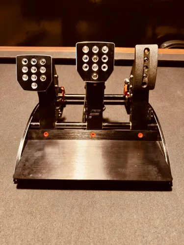 Fanatec Pedal V3 com Dumper Kit e Brake Performance