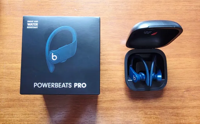 Powerbeats Pro.
