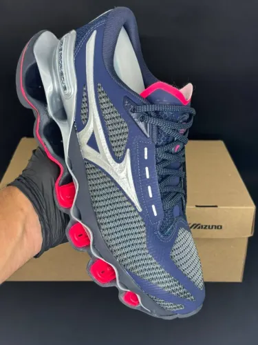 Tênis mizuno lançamento