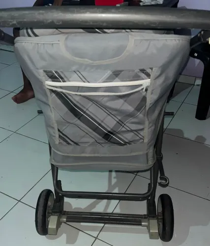 carinho de bebê
