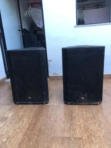 Caixas de som alto falantes JbL 15
