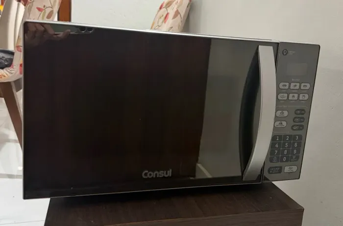Micro-ondas Consul - para conserto ou retirada de peças