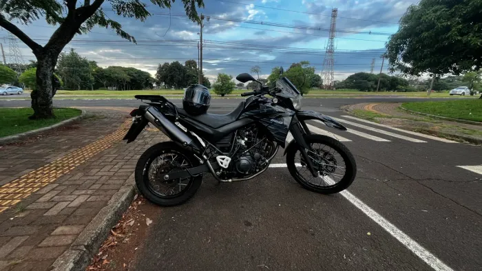Vende-se xt660 moto top pra quem está procurando potência 