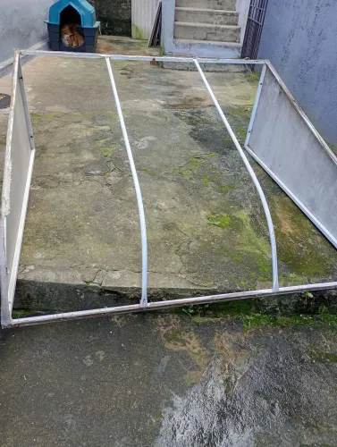 Armação para toldo