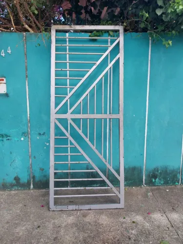 PORTÃO DE FERRO