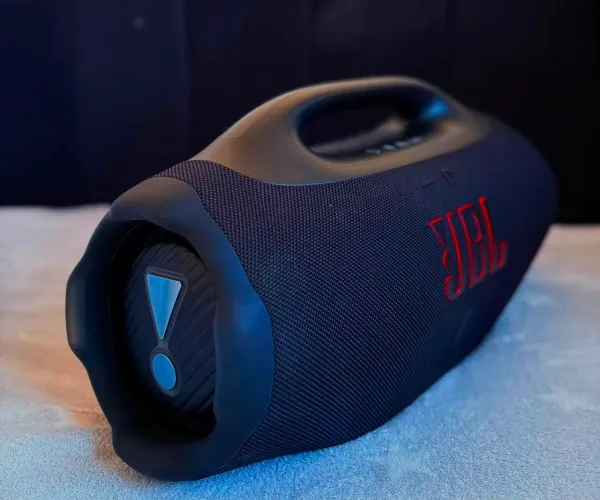 Bombox 4