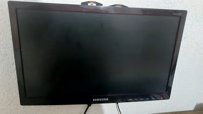 Vendo monitor Samsung 19''