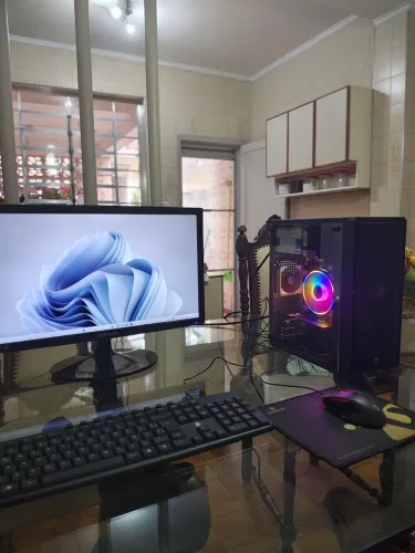 PC Xeon E5 2667v4 + GTX1050 + 16GB RAM + MONITOR