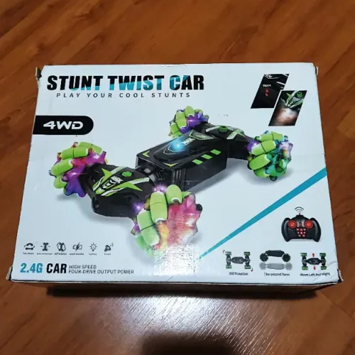 Stunt Twist Car (Defeito na pilha de Lítio)
