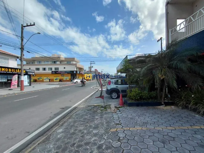 Locação: Sala Comercial, Bairro Centro, Navegantes 75m² (Privativos)