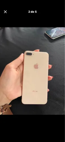 Vendo um iPhone 8 Plus semi novo