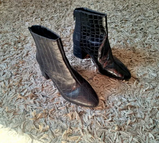 Bota preta