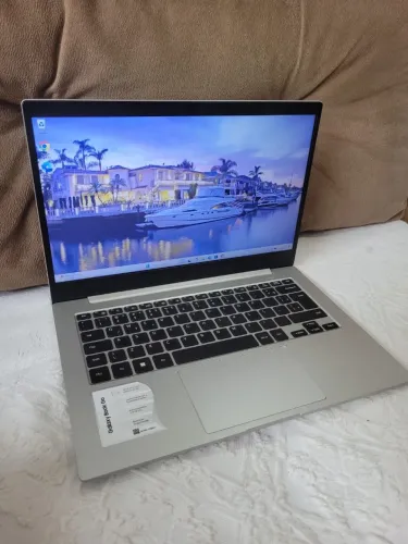 Notebook leve e barato