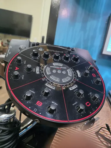 Estúdio de Ensaio Roland HS-5 aceito instrumento como parte de pagamento ler descrição