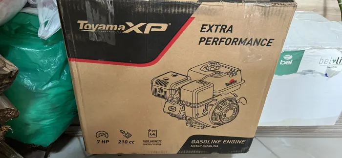 Vendo motor Toyama de 7hp gasolina