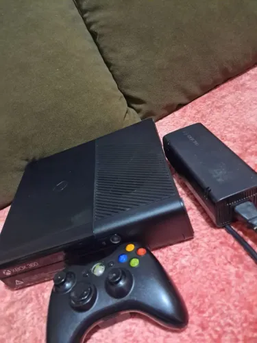 Xbox 360 super slim