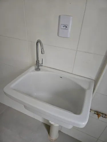 Novíssimo Tanque Celite 31litros + Toneira Docol