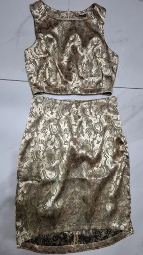 Conjunto saia e cropped 
