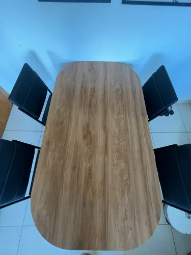 Vendo Mesa de Jantar (90cm x 160cm)
