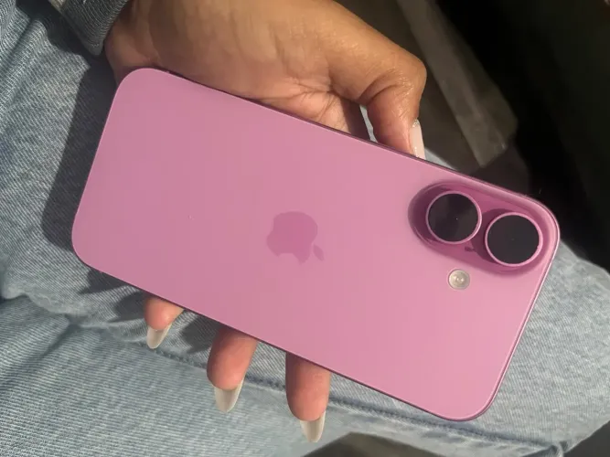 iPhone 16 Rosa 128GB - Bateria 91% - Excelente Estado