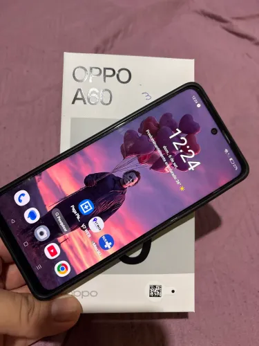 Vendo Oppo A60 256gb pra levar logo